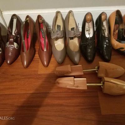 Vtg lot of 5 pair of shoes 4  antique trees 