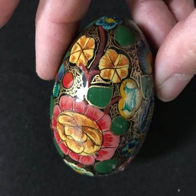 Lot 102 - Decorative Egg Collection