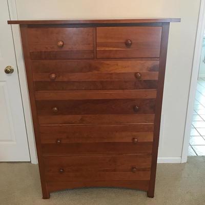 Lot 69 - Pennsylvania House Chest of Drawers 