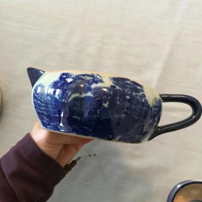 Lot 98 - Blue and White Pitchers and Ceramic Ware