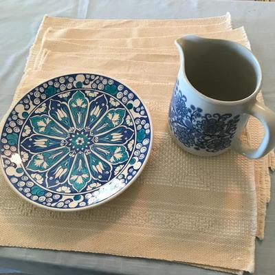 Lot 97 - Pottery and Placemats 