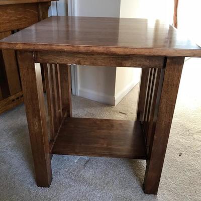 Lot 108 - End Table 