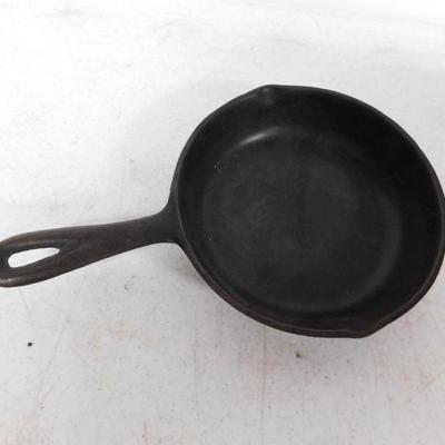 Cast Iron Skillet Marked 3 X Unknown Maker
