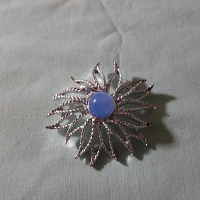 Broach with blue stone inlay