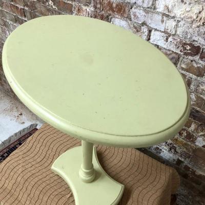 Vintage Painted Side Table Oval Lamp Table 