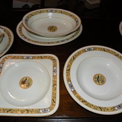 LOT 23 - SET FINE CHINA from England