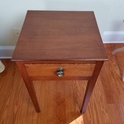 Antique Cherry One Drawer Federal Style Stand