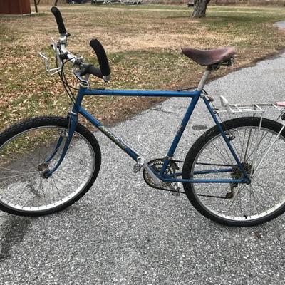Vintage Ritchey Mountain Bikes with Vintage Ideale Leather Seat