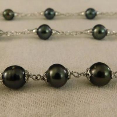 Tahitian Pearl Necklace with Matching Bracelet