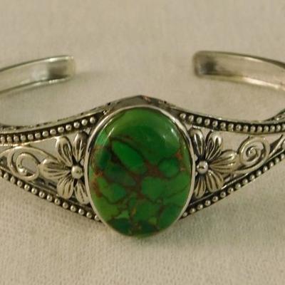 Southerwestern Style Green Mojave Tuquoise Cuff