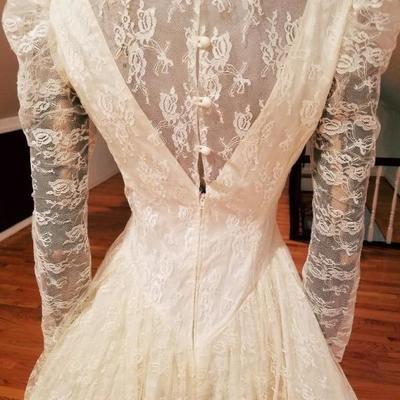 Vtg French Lace full sweep lace guipure sweetheart satin illusion