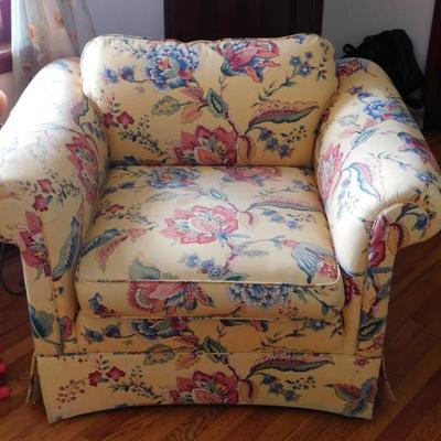 Overstuffed Livingroom Upholstered Chair
