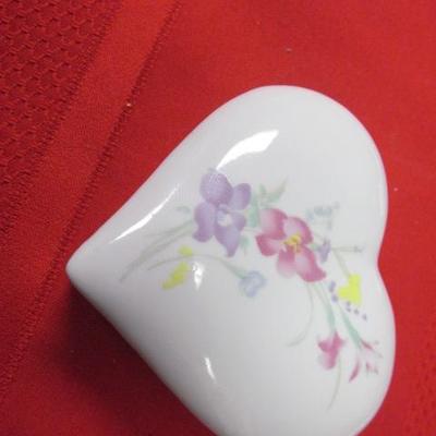 Decorative Heart Shaped Plates & Boxes, 5 pcs
