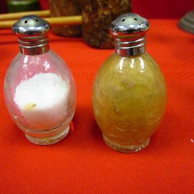 Salt & Pepper Shakers, 33 pcs