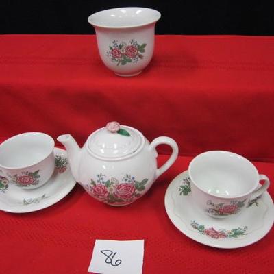 Hallmark Tea Pot & Tea Cup Set, vase  Floral Design, 7 pcs