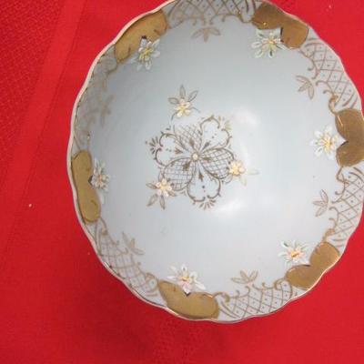 Vintage Candy Dish, Vintage Bee Trinket Box, 2 pcs