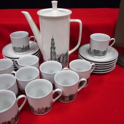 Coffee Pot, Cups & Saucers, Holland, 25 pcs