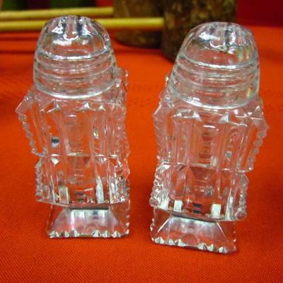 Salt & Pepper Shakers, 33 pcs
