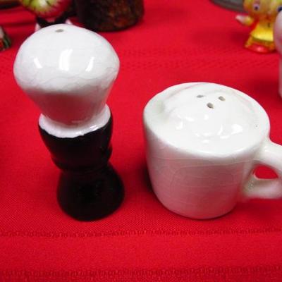 Salt & Pepper Shakers, 33 pcs