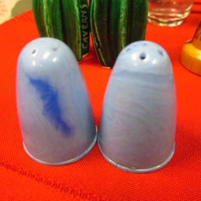 Salt & Pepper Shakers, 33 pcs