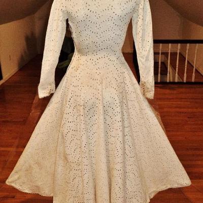 Vtg  1930-40"s embroidered eyelet  tea/garden midi full sweep dress hook & eye