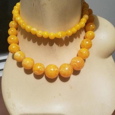 Vtg 1940'silk Celluloid/Bakelite necklace 