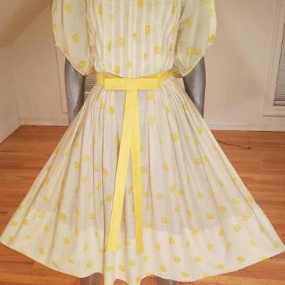 Vtg 1940's full sweep yellow cotton twill dress puff sleeves