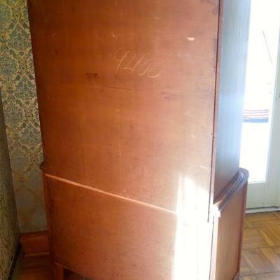 Lot 75  Antique Glassfront Waterfall China Cabinet