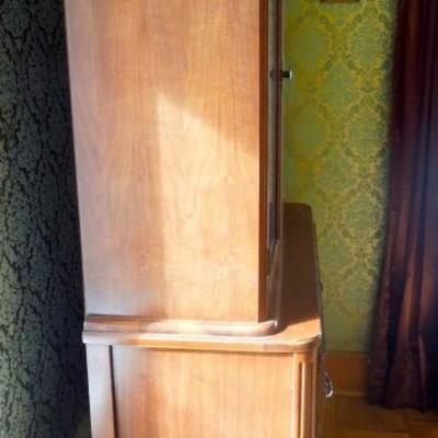 Lot 75  Antique Glassfront Waterfall China Cabinet