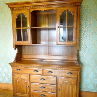 Lot 79 Vintage Kincaid Oak Lighted Buffet Hutch