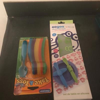 A Set Of 2 Babyâ€™s spoons and & Plate Matt Set 