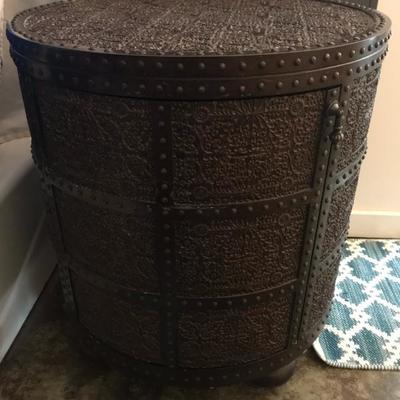 Set of 2 Round side tables & 1 Round coffee table 