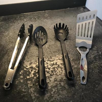 A Set Of 4 Kitchen Tools 