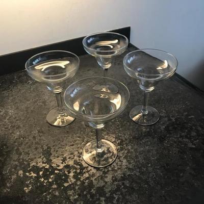 4 Cocktail Glassware 