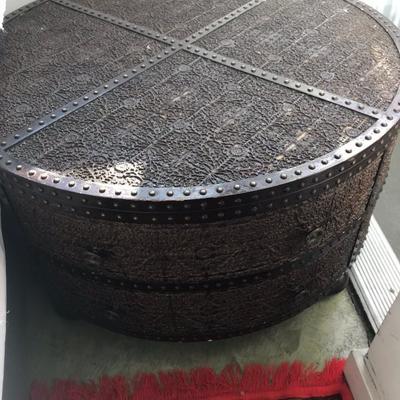 Set of 2 Round side tables & 1 Round coffee table 