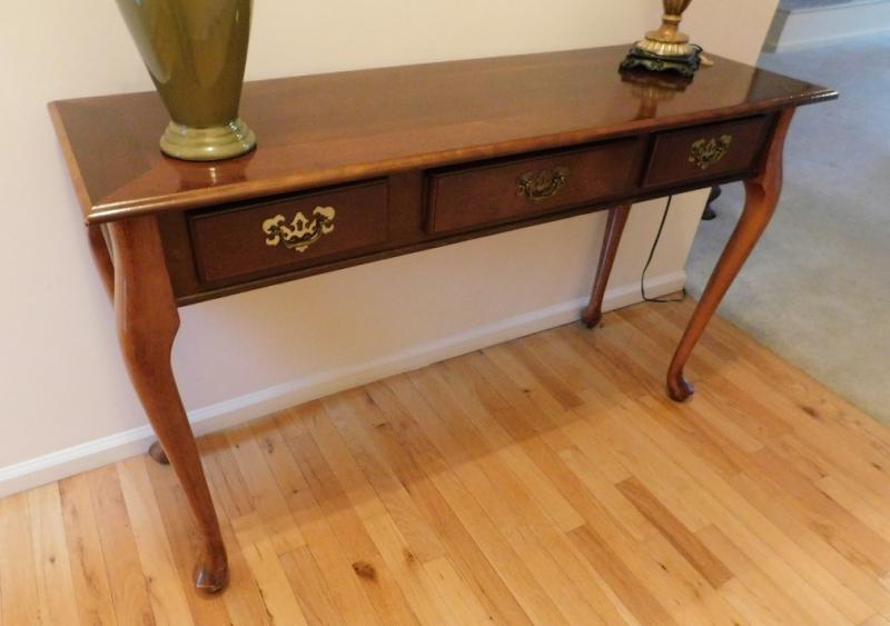 Queen Anne Style Foyer or Sofa Table Single Drawer 48" x 16" x 30"h