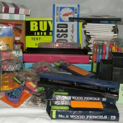 Mixed Lot of Office Supplies - Lot 111