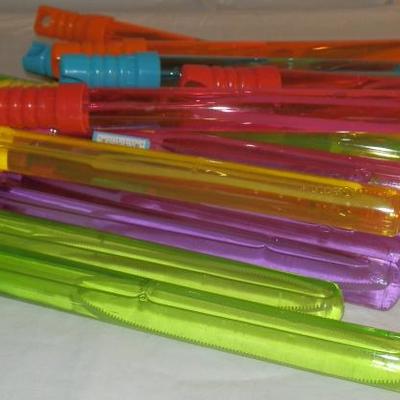 Lot of 19 Play Day Bubble Sticks - Lot 95
