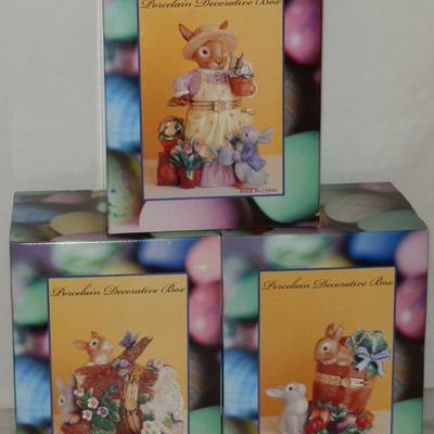 Lot of 3 Rabbit Themed Porcelain Decorative Keepsake Boxes - Lot 63