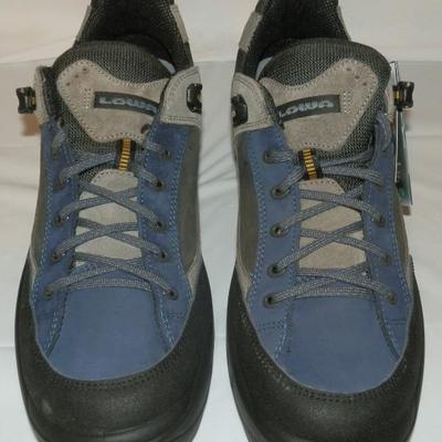 Brand New, Women's Size 11 Hiking Shoes - Lot 118