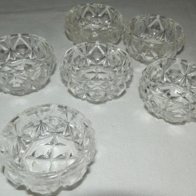 Mixed Lot of Glass and Porcelain Salt Dips - Lot 68