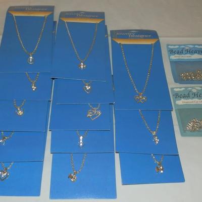 Lot of 15 Costume Jewelry Pieces - Lot 59