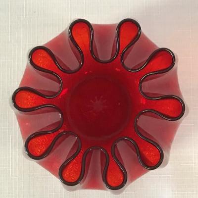 Ruby Crackle Glass Ruffled Rim Bowl/ Vase