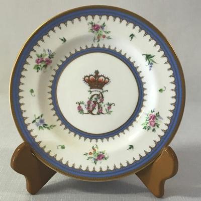 The Queen's China Royal Collection Plate