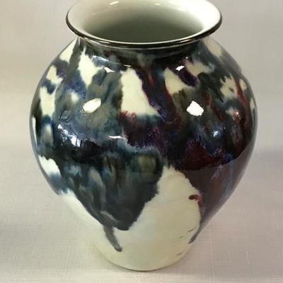 Chinese Art Pottery Vase Signed