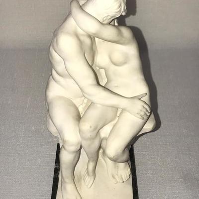 G. Ruggeri Kissing Couple sculpture