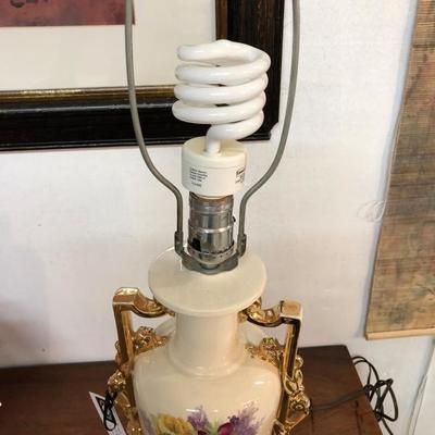 Vintage Floral Lamp w/Shade