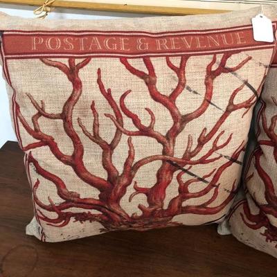 Pair of Linene Pillows Coral 