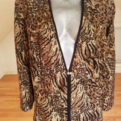 Vintage animal print large Tunic crystal closure