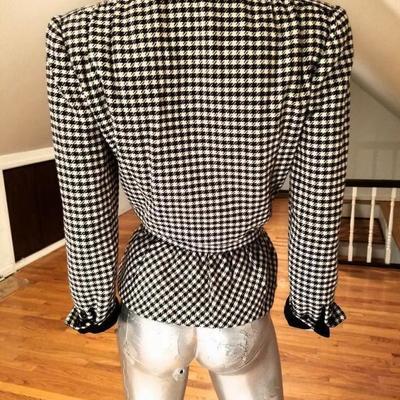 Vtg 1970's Valentino Boutique  english wool Equestrian fitted jacket velour trim